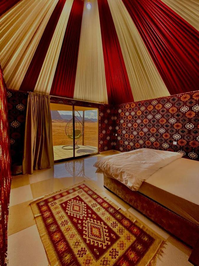 W Camp Wadi Rum Buitenkant foto