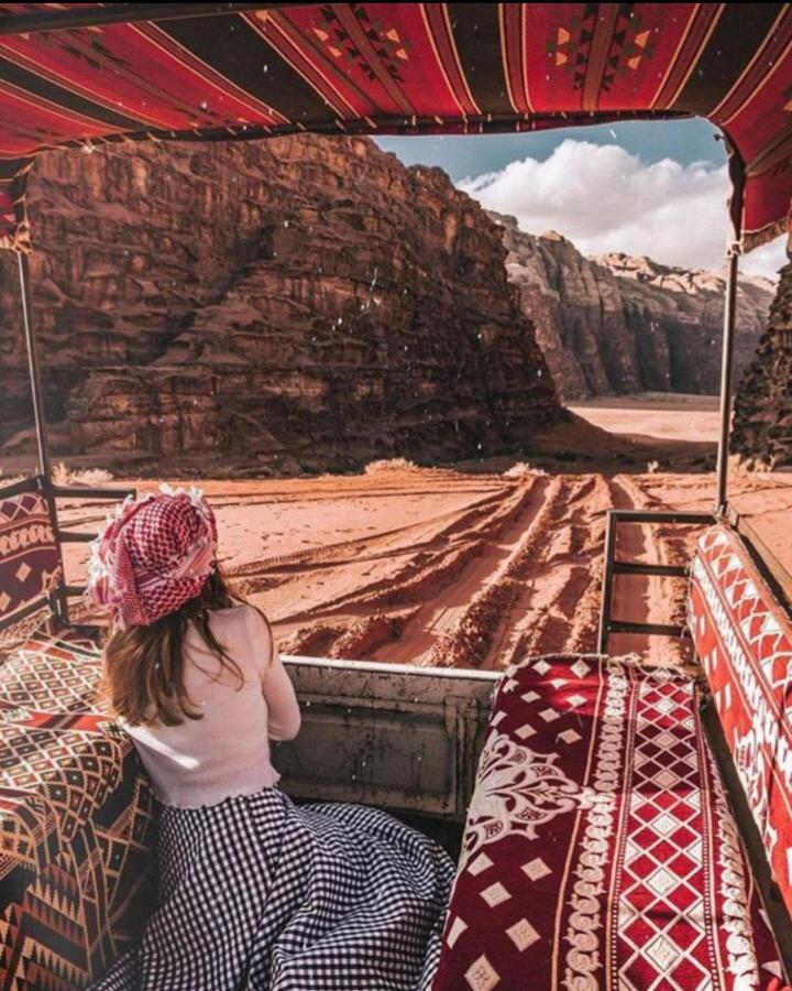 W Camp Wadi Rum Buitenkant foto