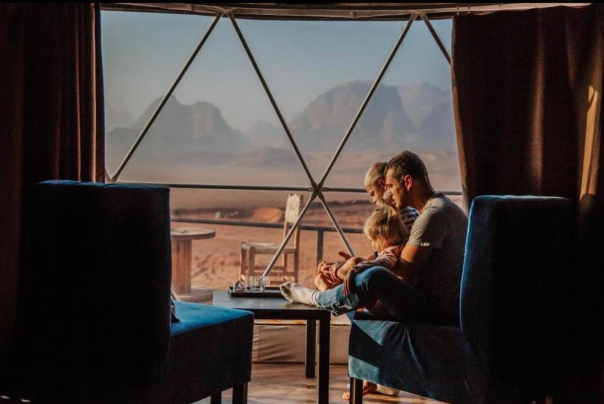 W Camp Wadi Rum Buitenkant foto